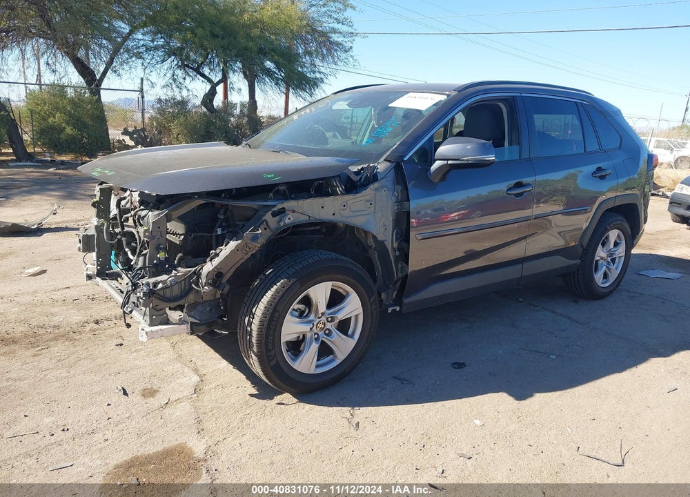 2021 TOYOTA RAV4 XLE VIN: 2T3W1RFV4MC161288