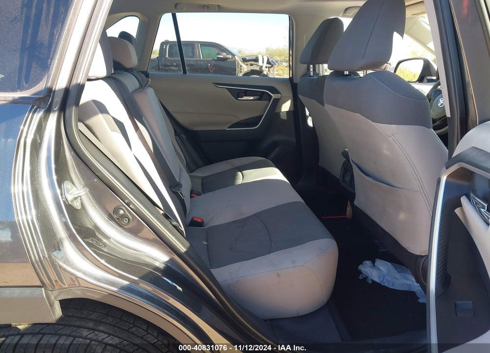 2021 TOYOTA RAV4 XLE VIN: 2T3W1RFV4MC161288