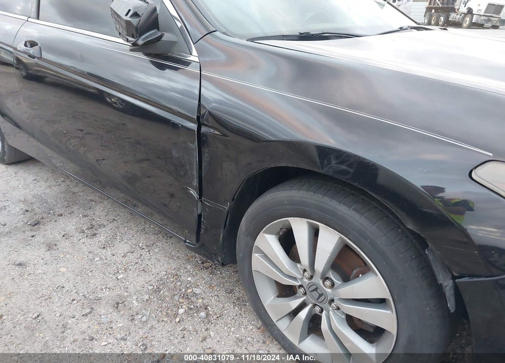 2008 HONDA ACCORD VIN: 1HGCS12898A012428