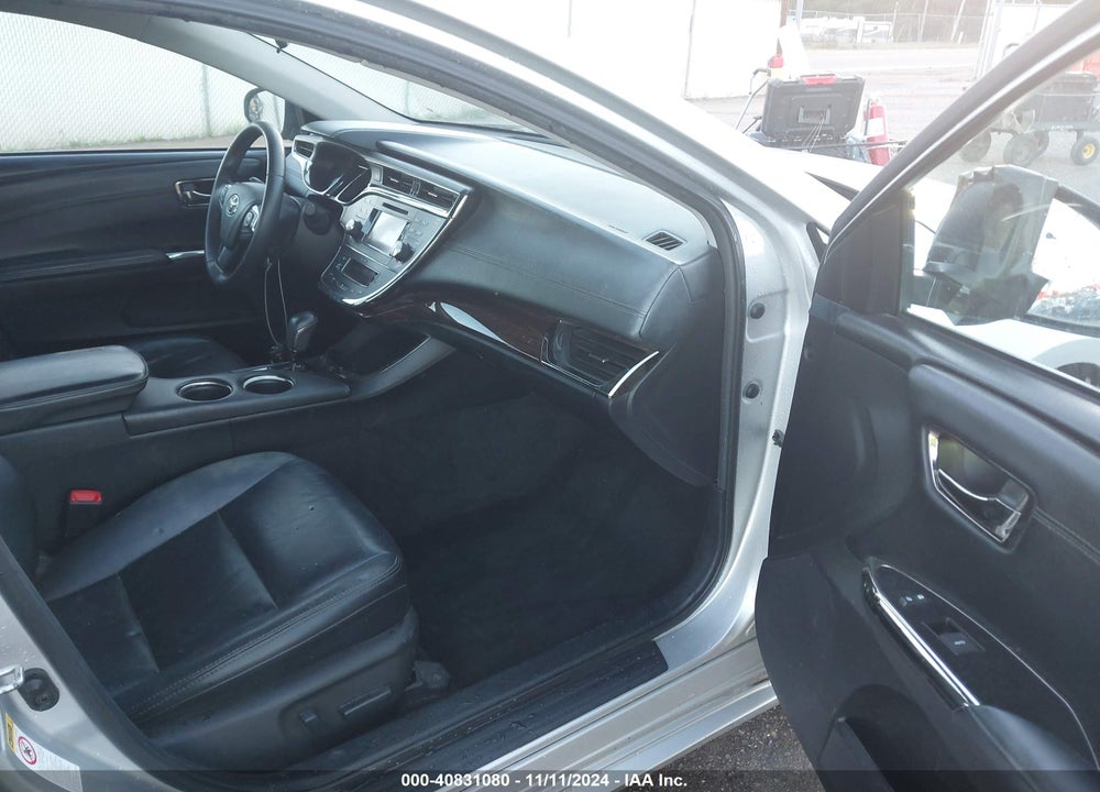 2013 TOYOTA AVALON XLE VIN: 4T1BK1EB8DU075073