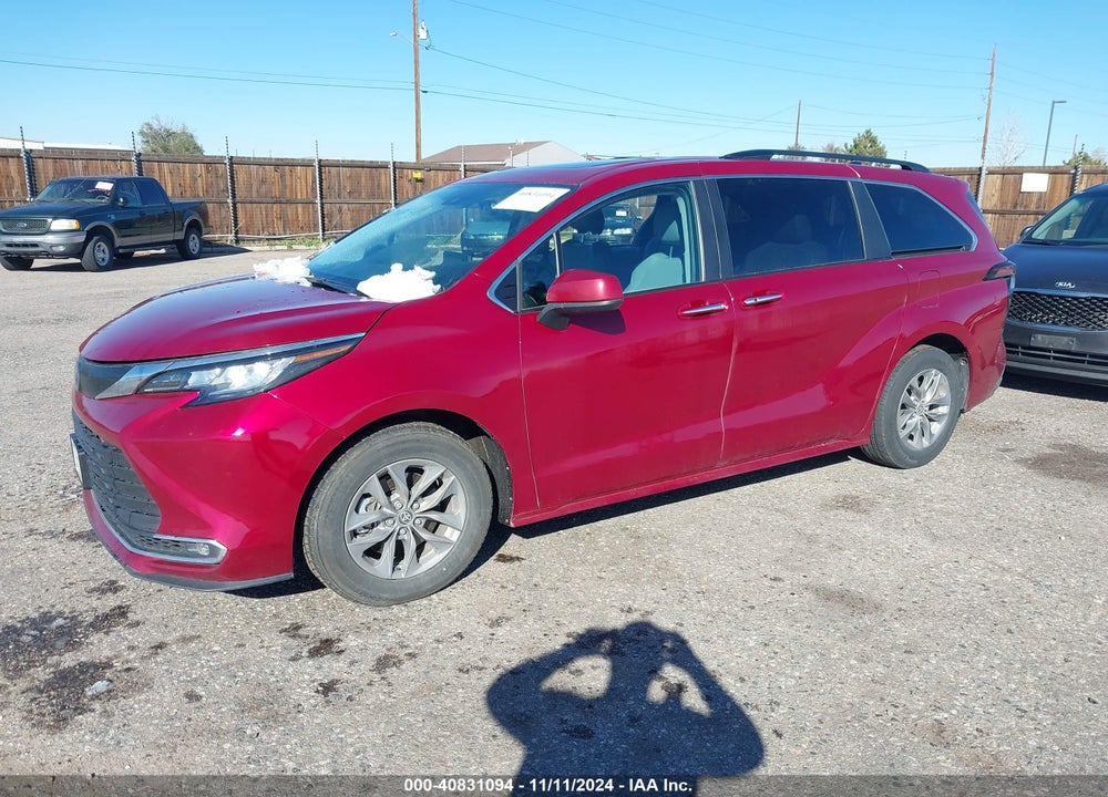 2023 TOYOTA SIENNA XLE VIN: 5TDYRKEC6PS165369
