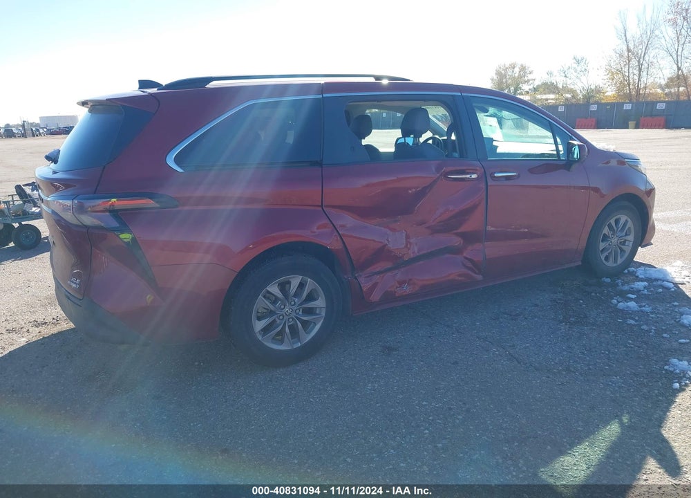 2023 TOYOTA SIENNA XLE VIN: 5TDYRKEC6PS165369