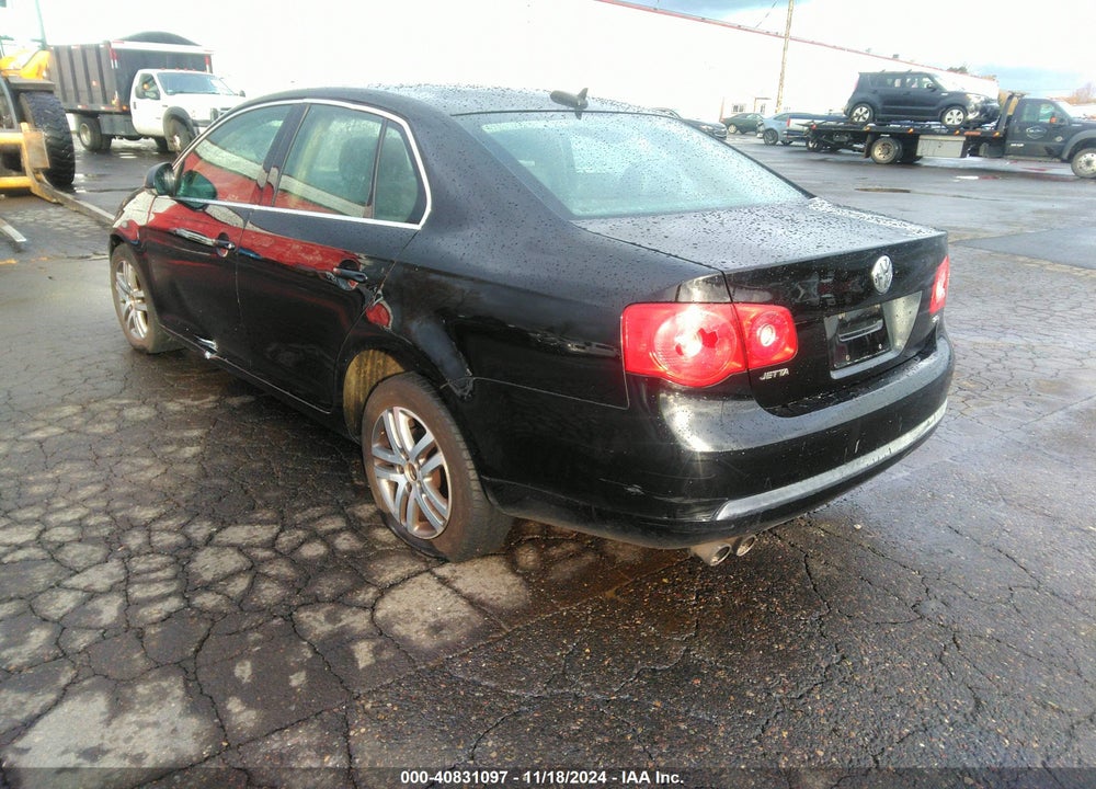 2005 VOLKSWAGEN JETTA 2.5 VIN: 3VWDF71K05M640705
