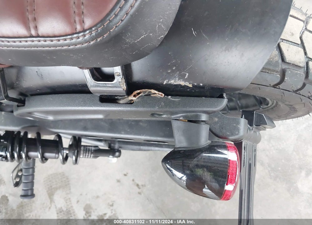 2020 INDIAN MOTORCYCLE CO. SCOUT BOBBER ABS VIN: 56KMTA00XL3160589