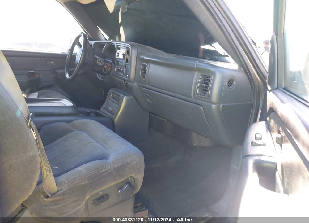 2002 CHEVROLET SILVERADO 1500 LS VIN: 2GCEC19T421133772