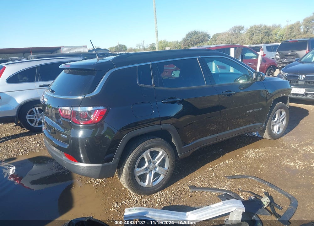 2024 JEEP COMPASS LATITUDE 4X4 VIN: 3C4NJDBN7RT584030
