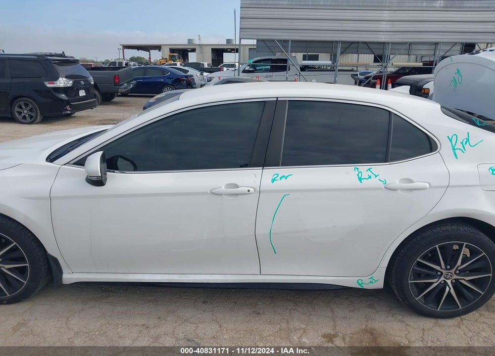 2022 TOYOTA CAMRY VIN: 4T1T11AK8NU075993