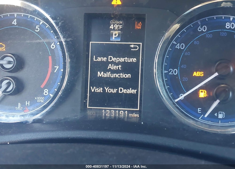 2018 TOYOTA COROLLA SE VIN: 2T1BURHE9JC070895