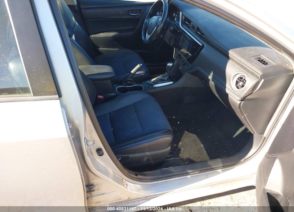 2018 TOYOTA COROLLA SE VIN: 2T1BURHE9JC070895