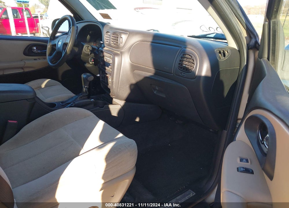 2006 CHEVROLET TRAILBLAZER LS VIN: 1GNDS13S162280806