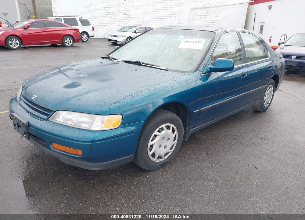 1994 HONDA ACCORD LX VIN: JHMCD563XRC105378
