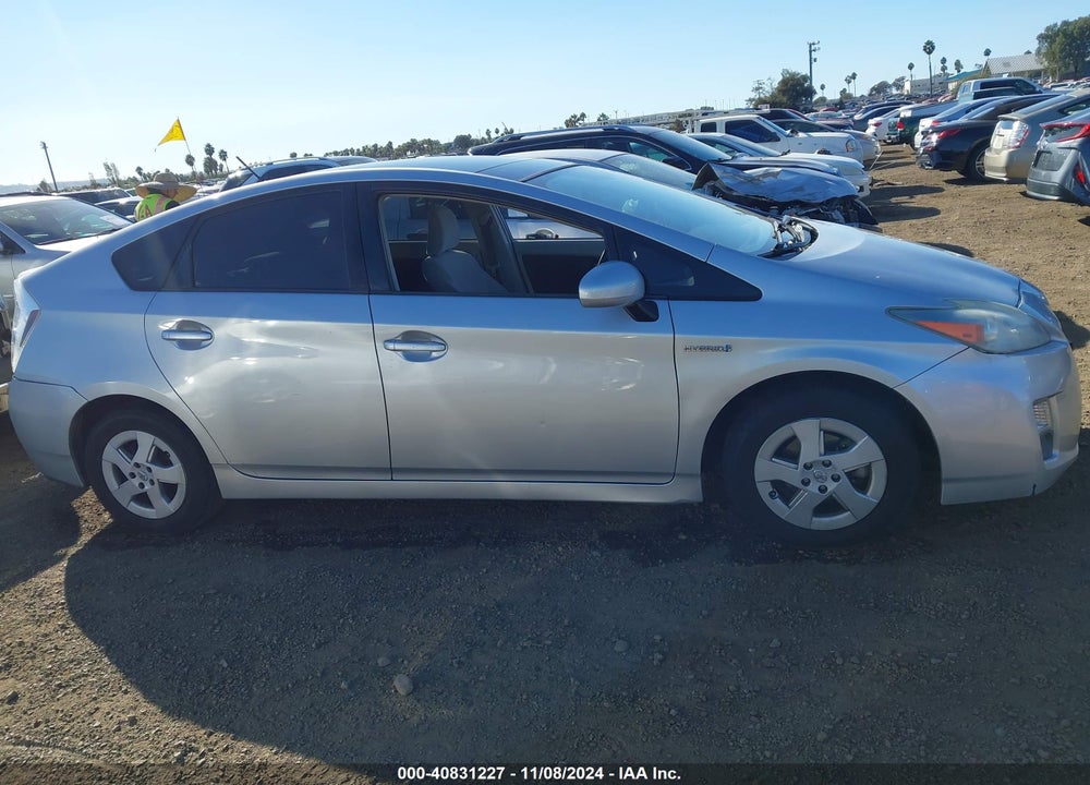 2010 TOYOTA PRIUS III VIN: JTDKN3DU4A0080901
