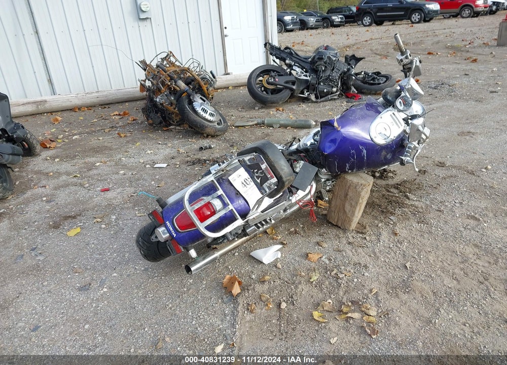 2002 HONDA VTX1800 C VIN: 1HFSC460X2A011623