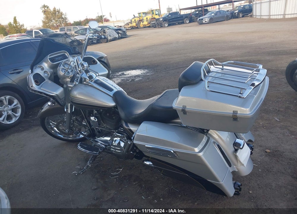 2009 HARLEY-DAVIDSON FLTRSE3 VIN: 1HD1PV8329Y954922