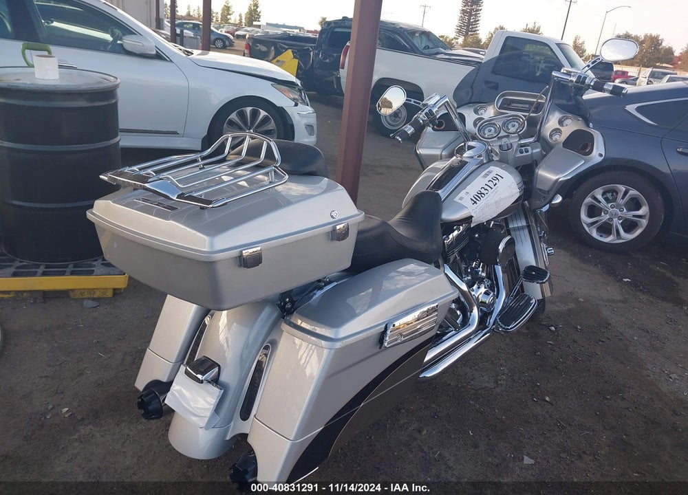 2009 HARLEY-DAVIDSON FLTRSE3 VIN: 1HD1PV8329Y954922