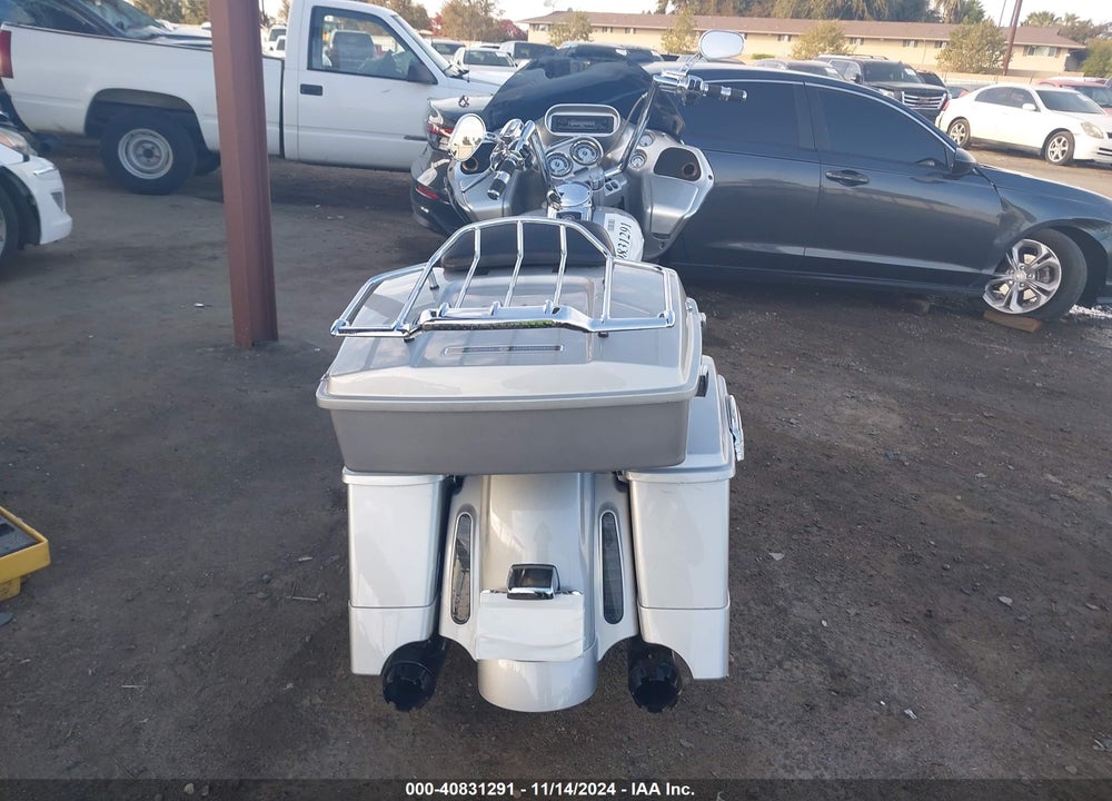 2009 HARLEY-DAVIDSON FLTRSE3 VIN: 1HD1PV8329Y954922