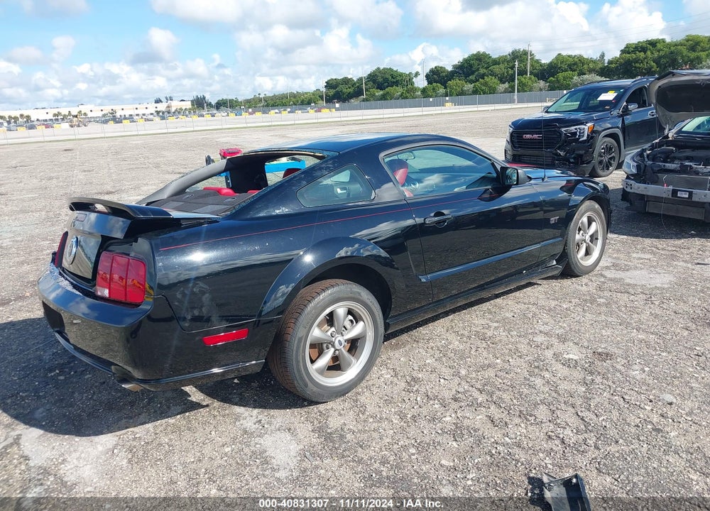 2005 FORD MUSTANG GT DELUXE/GT PREMIUM VIN: 1ZVFT82H355241304