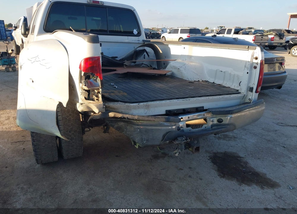2001 FORD F-350 LARIAT/XL/XLT VIN: 1FTWW33F91ED64612