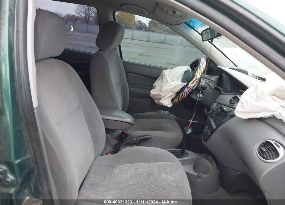 2001 FORD FOCUS SE VIN: 1FAFP36301W182408