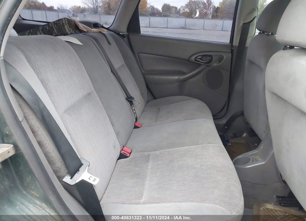 2001 FORD FOCUS SE VIN: 1FAFP36301W182408