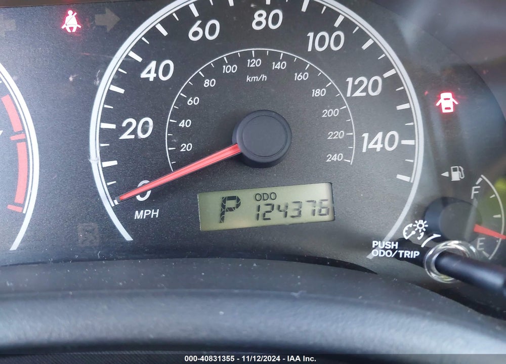 2011 TOYOTA COROLLA LE VIN: 2T1BU4EE0BC653400
