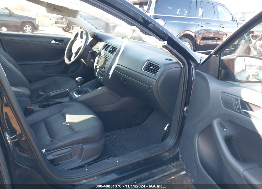 2012 VOLKSWAGEN JETTA 2.5L SE VIN: 3VWDP7AJ3CM325978