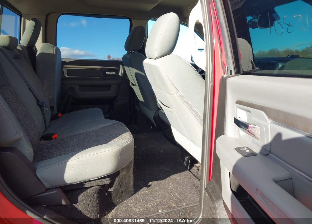 2019 RAM 1500 CLASSIC BIG HORN 4X4 6'4 BOX VIN: 1C6RR7TT8KS588126