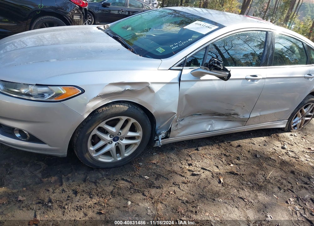 2015 FORD FUSION SE VIN: 1FA6P0HD8F5111281
