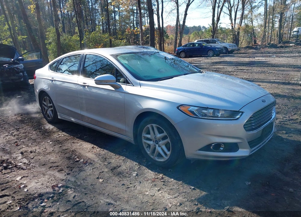 2015 FORD FUSION SE VIN: 1FA6P0HD8F5111281