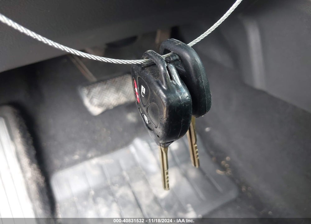 2010 TOYOTA MATRIX VIN: 2T1KU4EEXAC305893