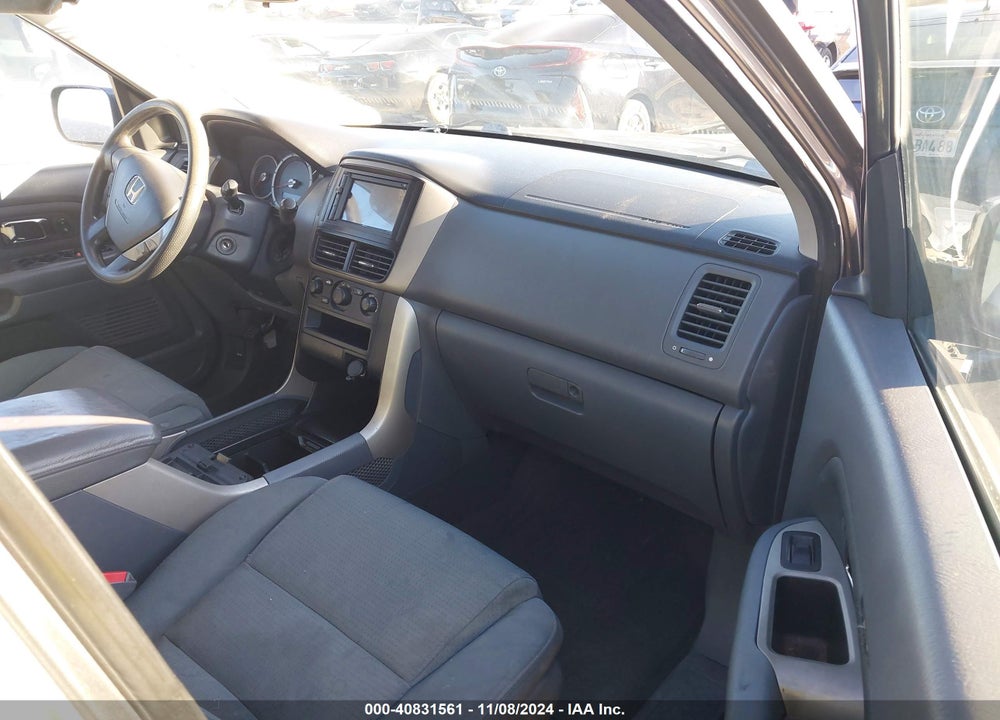 2008 HONDA PILOT VP VIN: 5FNYF28218B025439