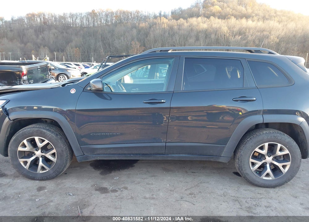 2018 JEEP CHEROKEE TRAILHAWK 4X4 VIN: 1C4PJMBX4JD571174