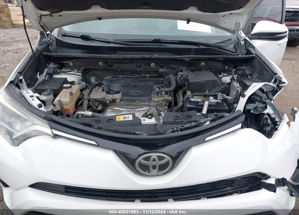 2017 TOYOTA RAV4 XLE VIN: JTMWFREV9HJ112027