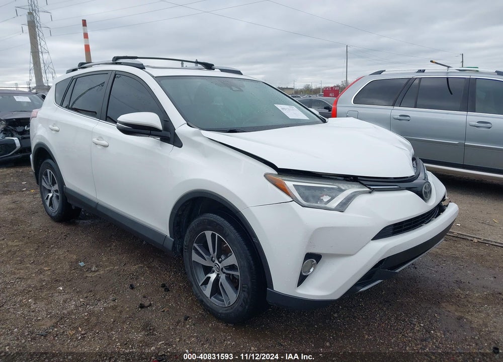 2017 TOYOTA RAV4 XLE VIN: JTMWFREV9HJ112027