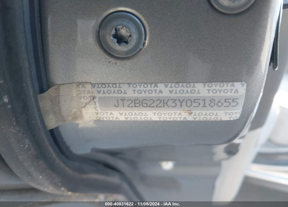 2000 TOYOTA CAMRY LE VIN: JT2BG22K3Y0518655
