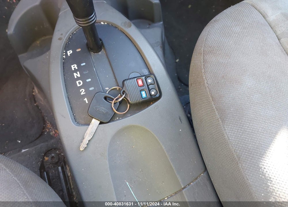 2005 FORD FOCUS ZXW VIN: 1FAFP36N25W123285