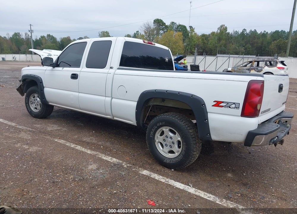 2003 CHEVROLET SILVERADO 1500 LS VIN: 2GCEK19TX31188179