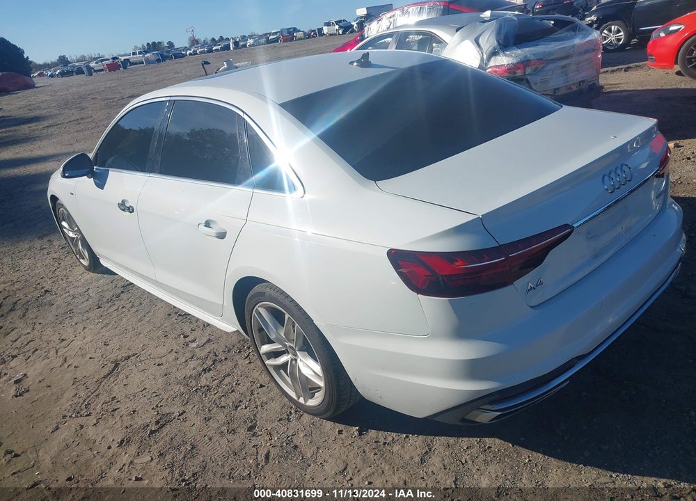2022 AUDI A4 VIN: WAUEAAF42NN014492