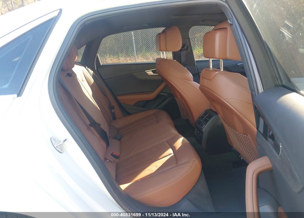 2022 AUDI A4 VIN: WAUEAAF42NN014492