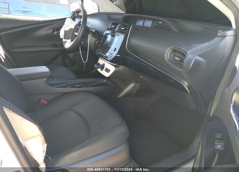 2018 TOYOTA PRIUS TWO VIN: JTDKBRFU2J3061836