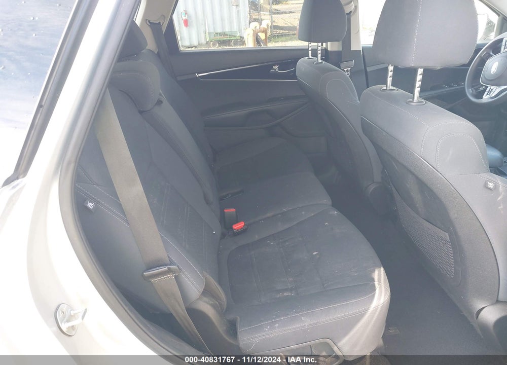 2019 KIA SORENTO VIN: 5XYPGDA59KG458435