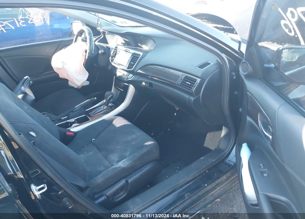 2017 HONDA ACCORD EX VIN: 1HGCR2F72HA123504