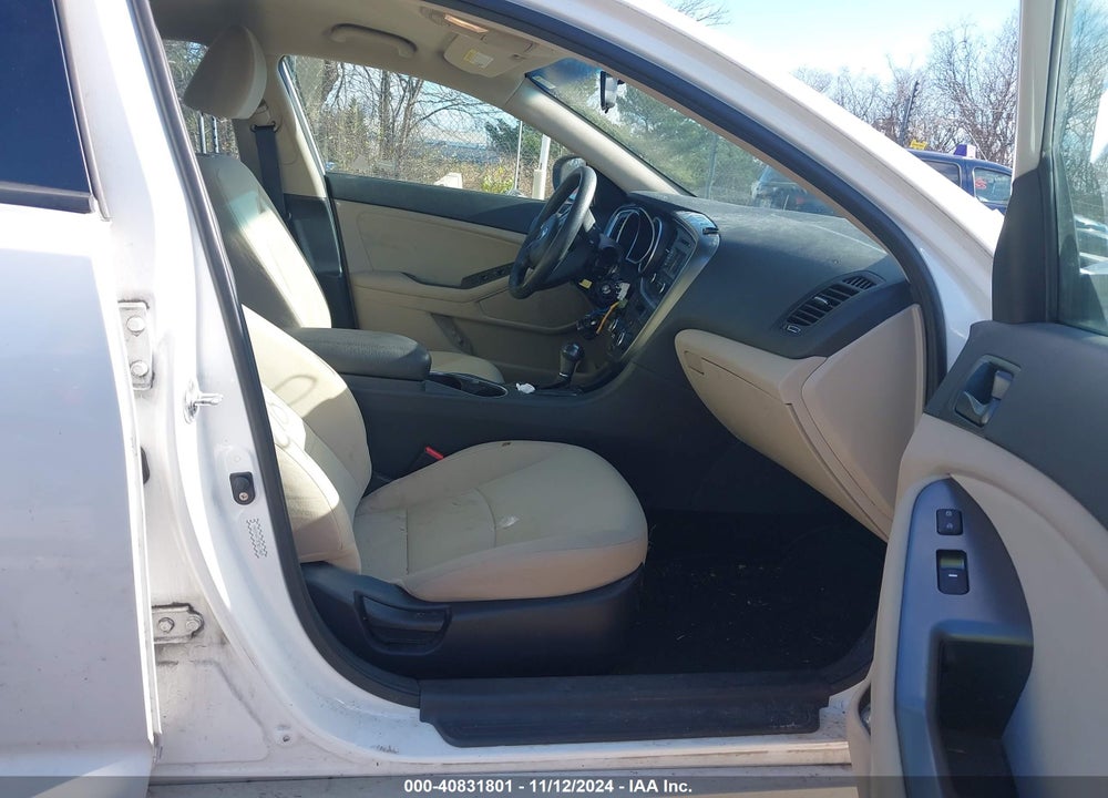 2015 KIA OPTIMA LX VIN: KNAGM4A73F5617469