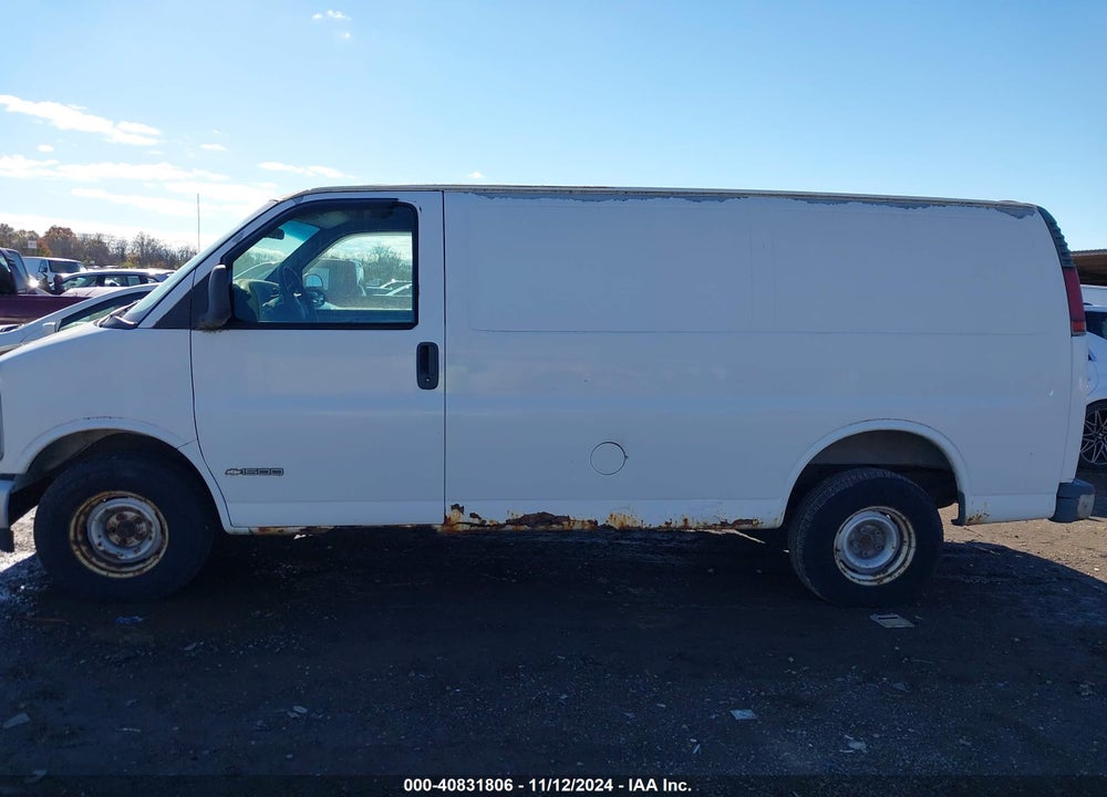 2000 CHEVROLET EXPRESS VIN: 1GCFG15R4Y1271071