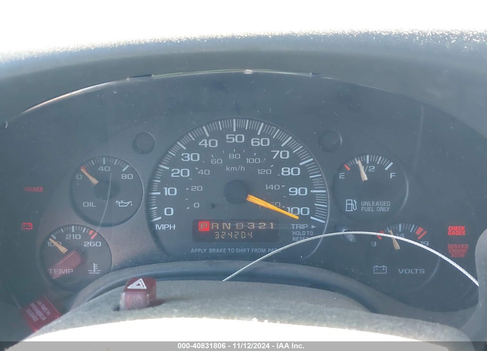 2000 CHEVROLET EXPRESS VIN: 1GCFG15R4Y1271071