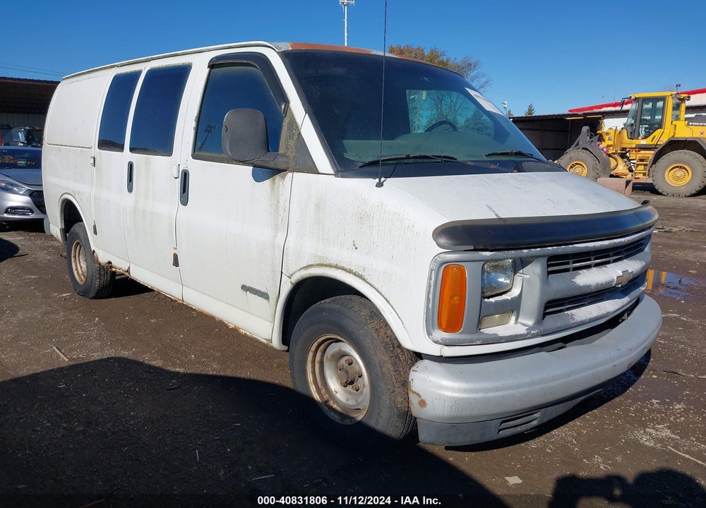 2000 CHEVROLET EXPRESS VIN: 1GCFG15R4Y1271071