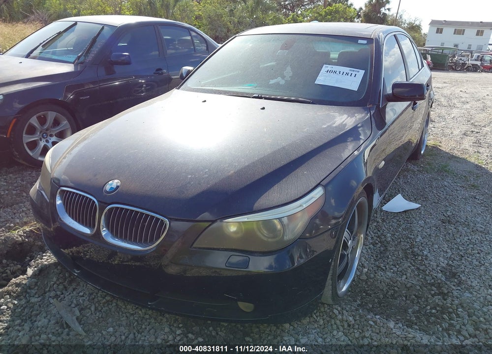 2007 BMW 525I VIN: WBANE53517CW67113