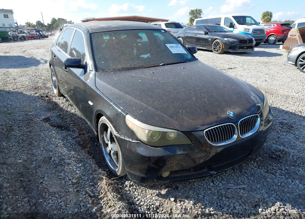 2007 BMW 525I VIN: WBANE53517CW67113