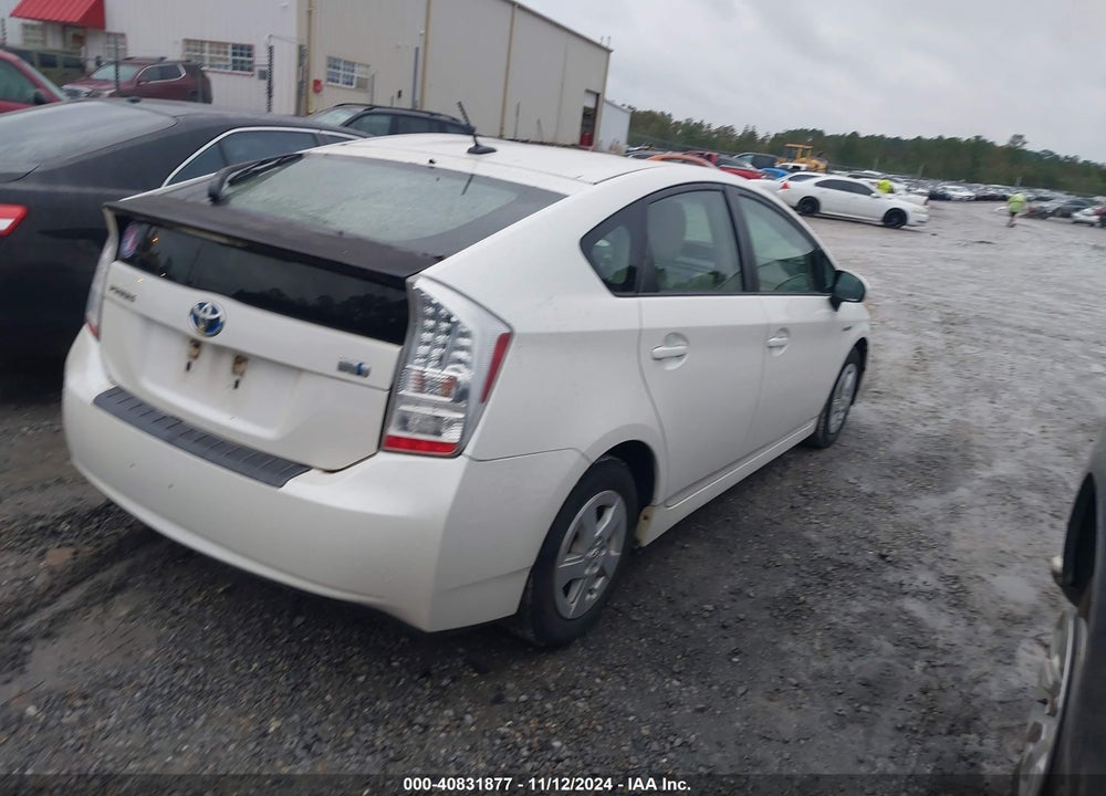 2011 TOYOTA PRIUS TWO VIN: JTDKN3DU6B5366298