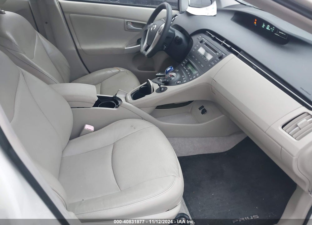 2011 TOYOTA PRIUS TWO VIN: JTDKN3DU6B5366298
